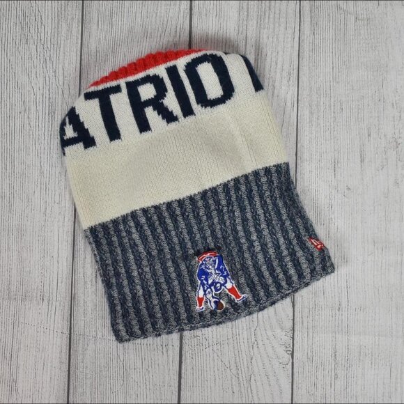 New England Patriots Fleece Lined Slouch Beanie Stocking Cap - Picture 1 of 4